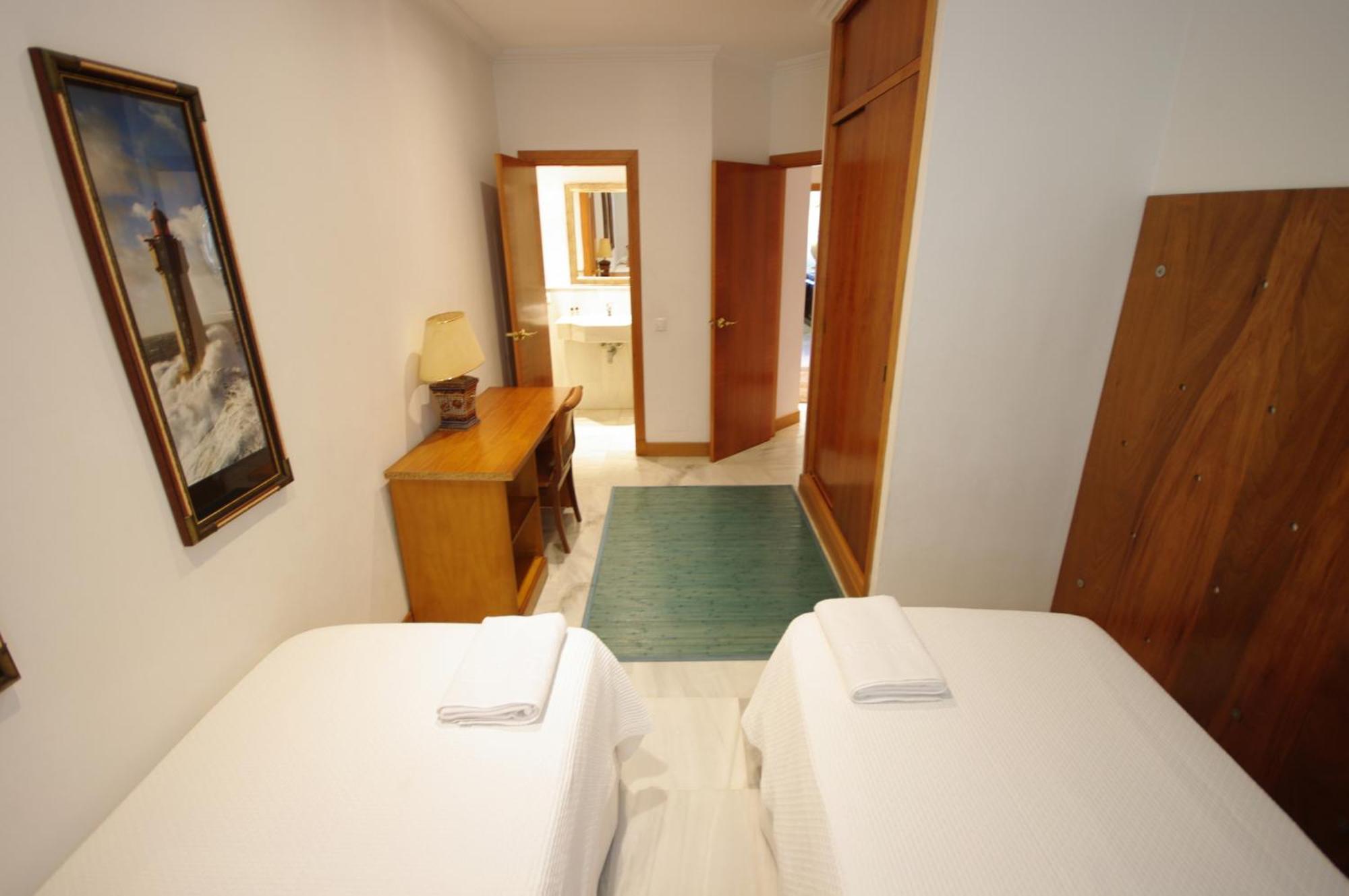 Livingtarifa Apartamento El Puerto Luaran gambar